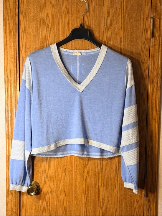 POL Tops - POL Light Blue V-Neck Cropped Patchwork Pullover